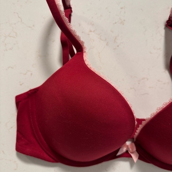 Victoria Secret Body by Victoria Underwire Bra in Deep Red with Molded Cups - Picture 2 of 12